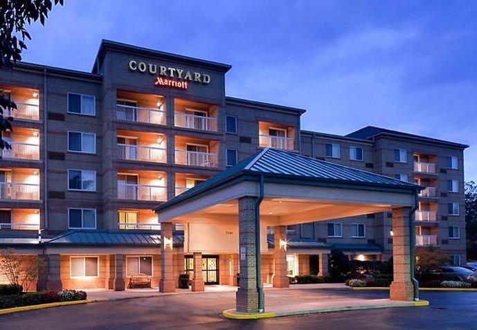 Courtyard Cleveland Airport South Otel Middleburg Heights Dış mekan fotoğraf